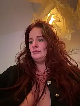 Snapshot of Engel_mia chatting on October 19, 2025, 9:15 pm Engel mia online show from October 19, 2025, 9:15 pm