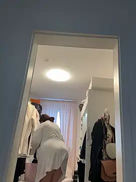 Engel mia online show from January 15, 2026, 10:42 am