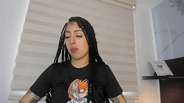 misscheelsee online show from January 27, 2025, 9:11 pm