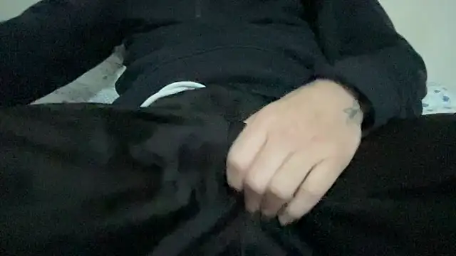 93moro online show from November 27, 2025, 3:14 pm