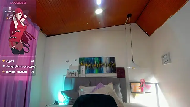  lara1 online show from October 12, 2025, 7:02 pm