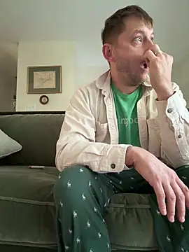 longcurved212121 online show from October 16, 2025, 1:45 pm