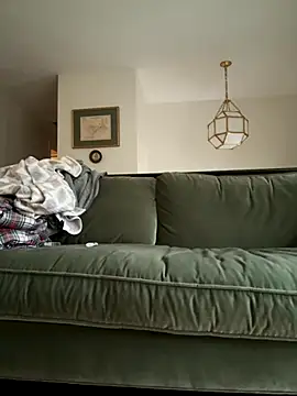 longcurved212121 online show from November 10, 2025, 2:16 pm