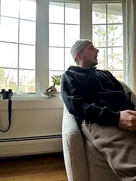 longcurved212121 online show from November 17, 2025, 1:50 pm