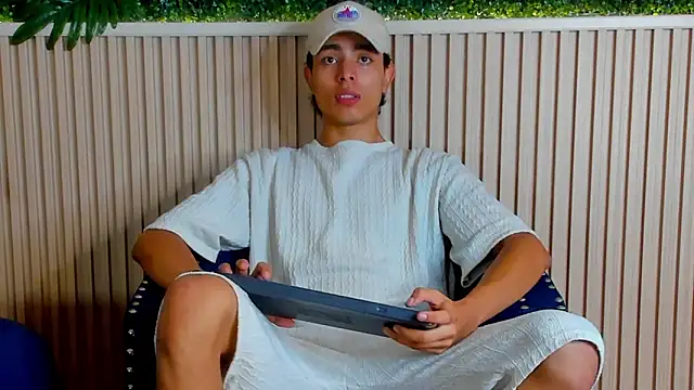 Snapshot of JoshRashfordd chatting on September 26, 2025, 11:47 am JoshRashfordd online show from September 26, 2025, 11:47 am