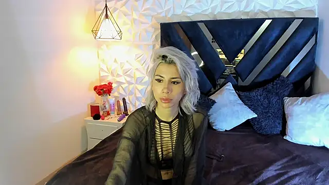 Snapshot of Summer_Rosee chatting on January 29, 2025, 12:24 pm Summer Rosee online show from January 29, 2025, 12:24 pm