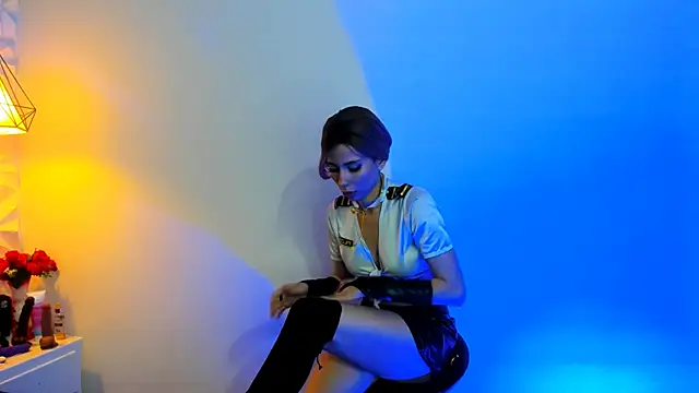 Snapshot of Summer_Rosee chatting on March 4, 2025, 8:16 pm Summer Rosee online show from March 4, 2025, 8:16 pm