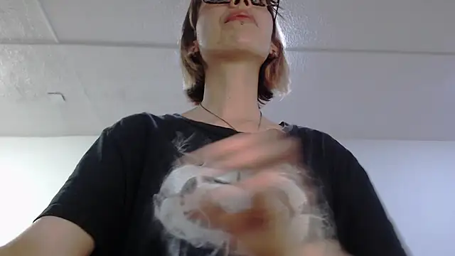 Snapshot of Summer_Rosee chatting on November 21, 2025, 4:05 pm Summer Rosee online show from November 21, 2025, 4:05 pm