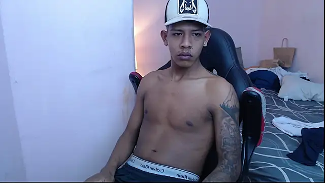 Snapshot of mr_stiven_ chatting on January 13, 2025, 8:15 am mr stiven online show from January 13, 2025, 8:15 am