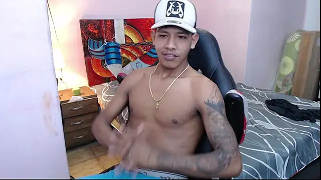 Snapshot of mr_stiven_ chatting on February 5, 2025, 8:54 am mr stiven online show from February 5, 2025, 8:54 am
