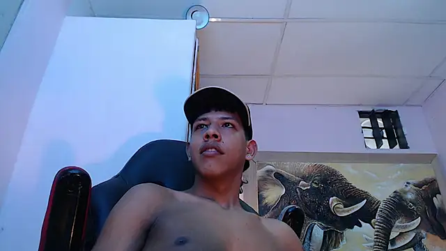 Snapshot of mr_stiven_ chatting on February 19, 2025, 6:22 am mr stiven online show from February 19, 2025, 6:22 am