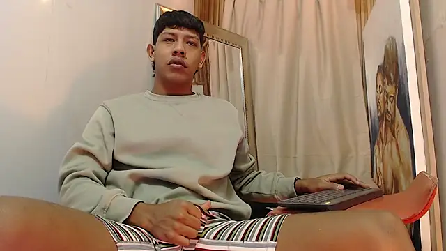 Snapshot of mr_stiven_ chatting on September 20, 2025, 2:45 am mr stiven online show from September 20, 2025, 2:45 am
