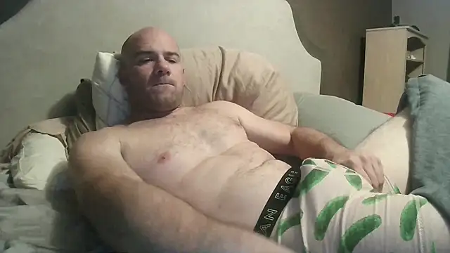 Nickj630 online show from October 16, 2025, 4:02 am