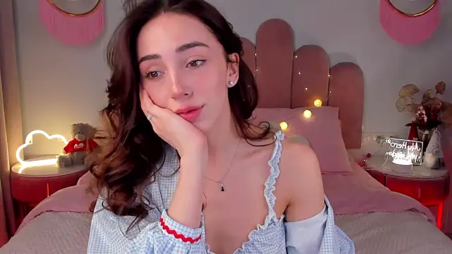 ElsaYoung online show from January 12, 2025, 6:17 am