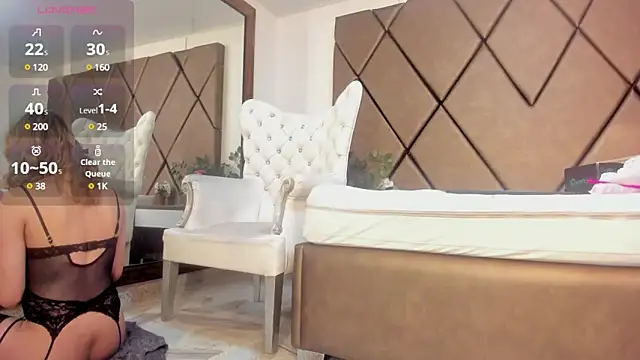 Snapshot of LunitaDiva chatting on March 15, 2025, 1:18 pm LunitaDiva online show from March 15, 2025, 1:18 pm