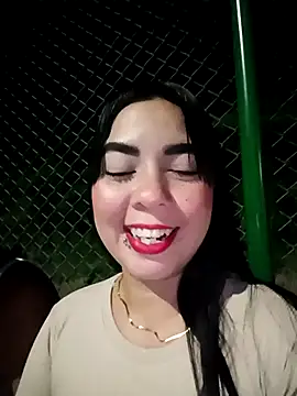 Snapshot of KathaDanger chatting on October 31, 2025, 3:29 am KathaDanger online show from October 31, 2025, 3:29 am