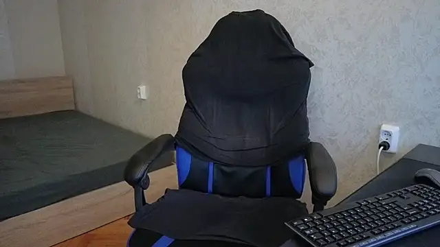 Snapshot of TheFitGiant chatting on February 6, 2026, 1:36 pm TheFitGiant online show from February 6, 2026, 1:36 pm