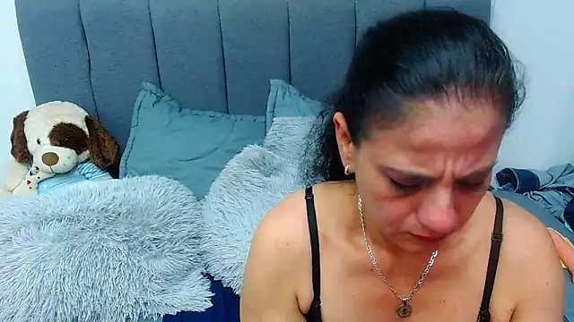 sasi luna online show from March 23, 2025, 3:10 am