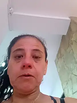 sasi luna online show from October 6, 2025, 1:19 pm