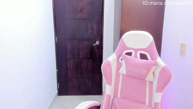 maria mendez  online show from October 4, 2025, 1:36 am