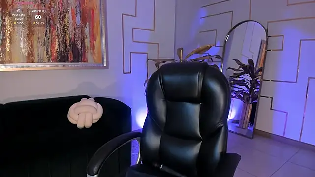 MiaFarrell  online show from October 9, 2025, 6:06 pm