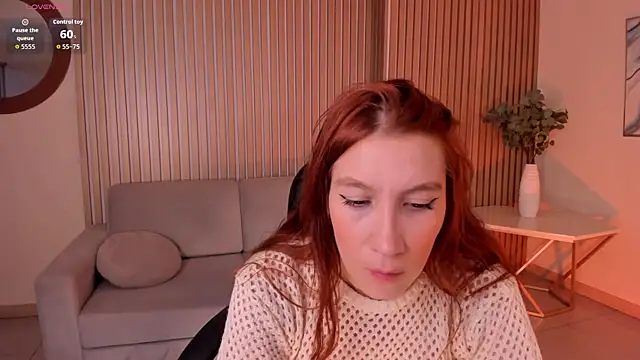 Snapshot of MiaFarrell_ chatting on February 8, 2026, 11:35 am MiaFarrell online show from February 8, 2026, 11:35 am