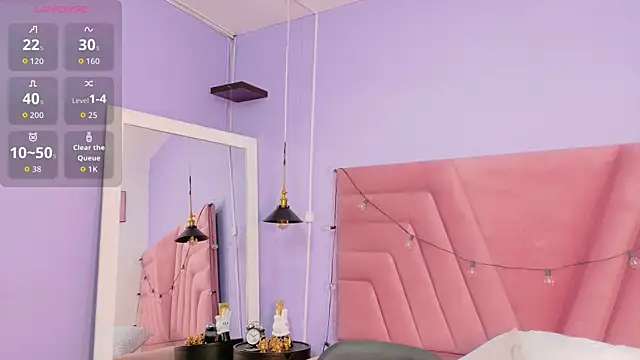 kinkyandsavage online show from October 2, 2025, 7:32 pm