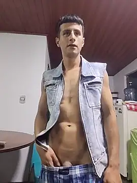 Snapshot of 1418edwar chatting on February 9, 2026, 11:42 pm 1418edwar online show from February 9, 2026, 11:42 pm