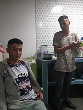 Snapshot of 1418edwar chatting on February 16, 2026, 3:13 am 1418edwar online show from February 16, 2026, 3:13 am