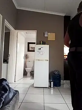 Snapshot of Thapelo247 chatting on November 16, 2025, 1:28 pm Thapelo247 online show from November 16, 2025, 1:28 pm