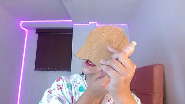 mariilulp303av online show from January 22, 2025, 9:57 am