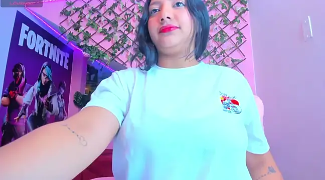 mariilulp303av online show from March 5, 2025, 4:24 pm