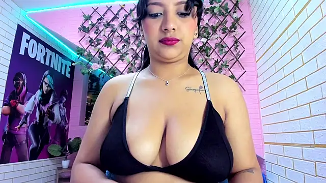 mariilulp303av online show from January 6, 2026, 4:27 am