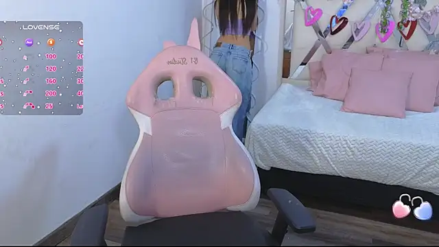 kittystart tay online show from March 15, 2025, 7:38 pm