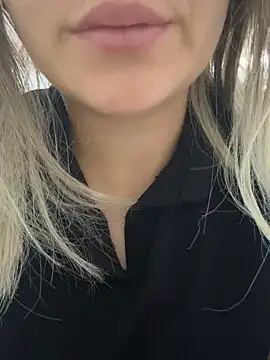 Snapshot of Gamzemm8888 chatting on March 9, 2025, 12:20 pm Gamzemm8888 online show from March 9, 2025, 12:20 pm