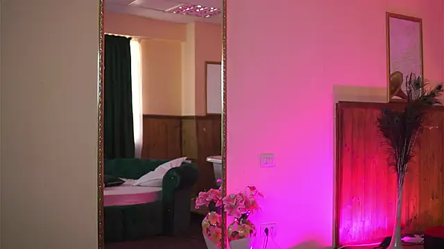 Jenna Day online show from February 25, 2025, 10:04 am