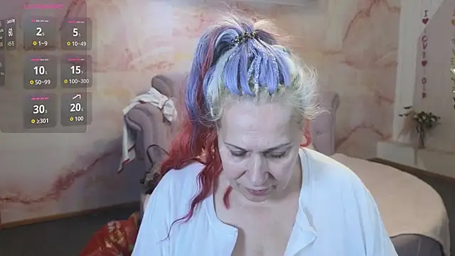 Penelope Pinky online show from November 21, 2025, 12:15 pm