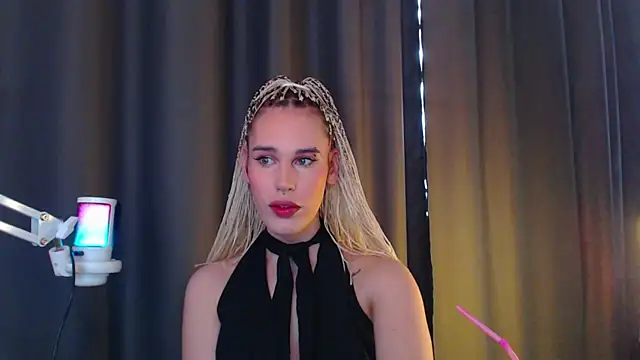 Snapshot of Cassie_Bae chatting on March 23, 2025, 7:09 am Cassie Bae online show from March 23, 2025, 7:09 am