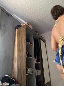 Nicollygriu online show from February 14, 2026, 2:25 pm