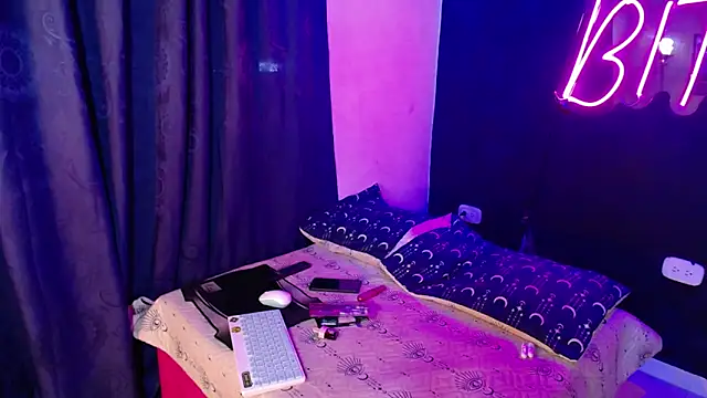 anais tgn online show from December 14, 2024, 6:52 pm