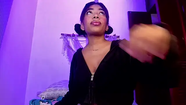 anais tgn online show from October 10, 2025, 10:25 am