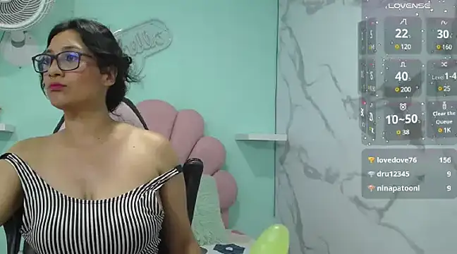 Snapshot of karime_sexygirl chatting on February 3, 2025, 1:09 am karime sexygirl online show from February 3, 2025, 1:09 am