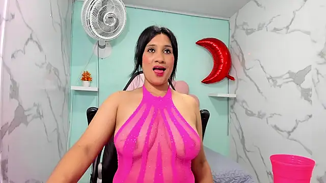 Snapshot of karime_sexygirl chatting on October 4, 2025, 11:19 am karime sexygirl online show from October 4, 2025, 11:19 am