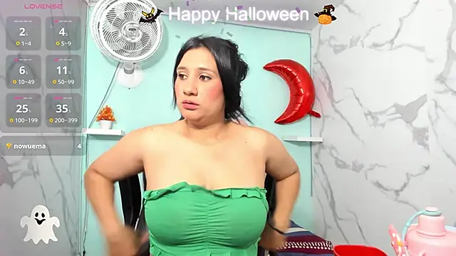 Snapshot of karime_sexygirl chatting on November 1, 2025, 11:45 am karime sexygirl online show from November 1, 2025, 11:45 am