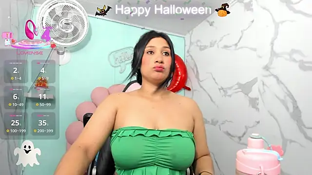 Snapshot of karime_sexygirl chatting on November 6, 2025, 10:49 am karime sexygirl online show from November 6, 2025, 10:49 am