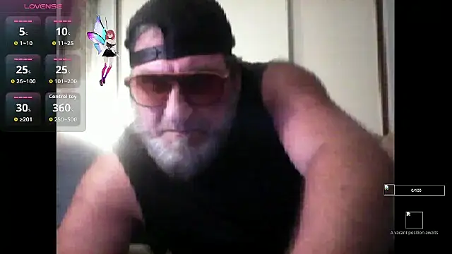 Snapshot of OutloudCountnClouds chatting on September 12, 2025, 9:42 am OutloudCountnClouds online show from September 12, 2025, 9:42 am