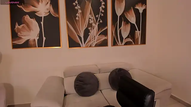 FernandaX1 online show from November 7, 2025, 10:59 am