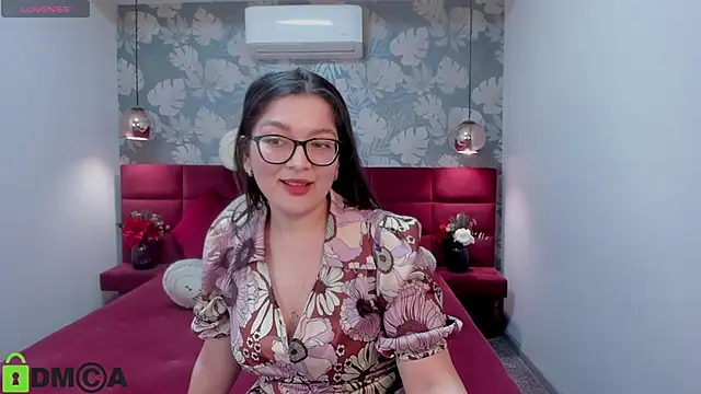 ZarifaBev online show from December 15, 2024, 8:58 pm