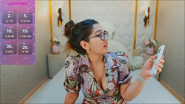 ZarifaBev online show from December 21, 2024, 10:40 pm