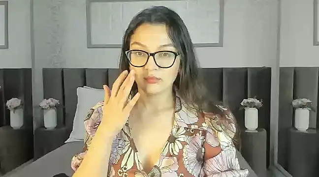 ZarifaBev online show from January 9, 2025, 8:11 pm